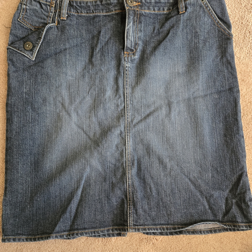 Stylish Denim Skirt